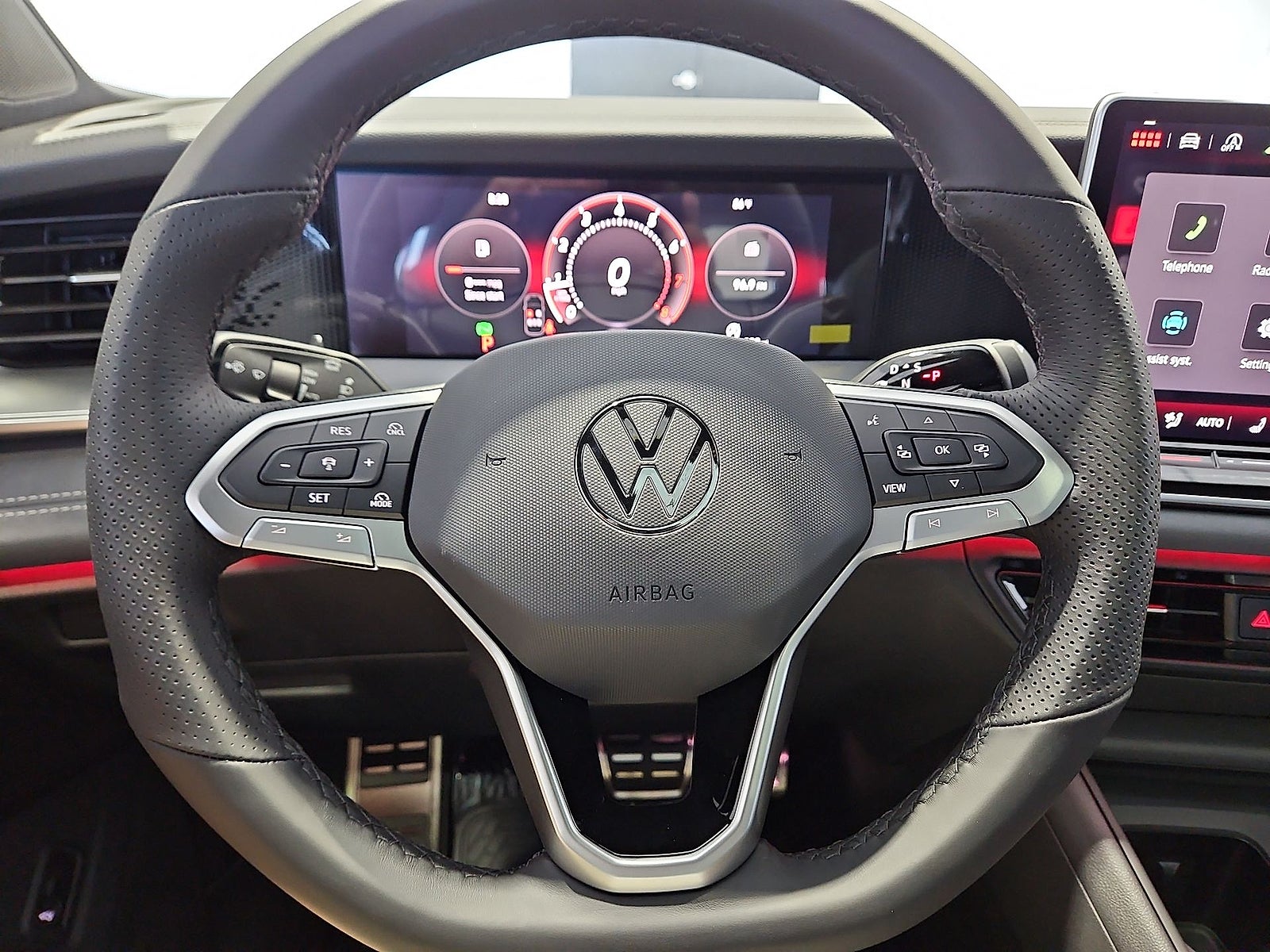 2026 Volkswagen Tiguan SE R-Line Black