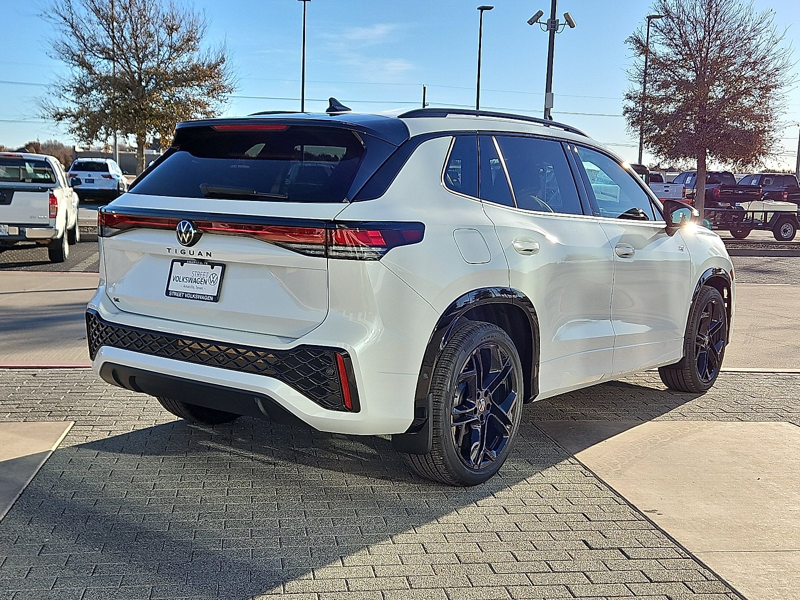 2026 Volkswagen Tiguan 2.0T SE R-Line Black