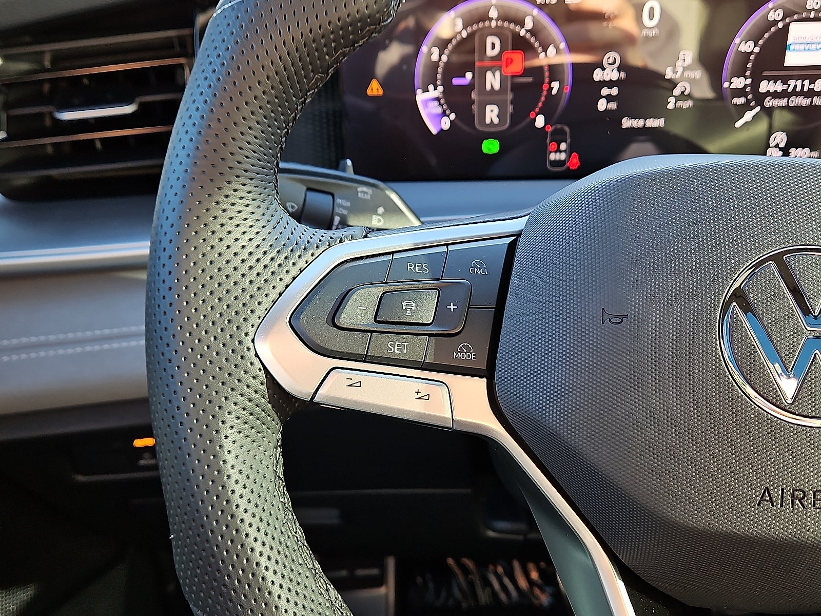 2026 Volkswagen Tiguan 2.0T SE R-Line Black