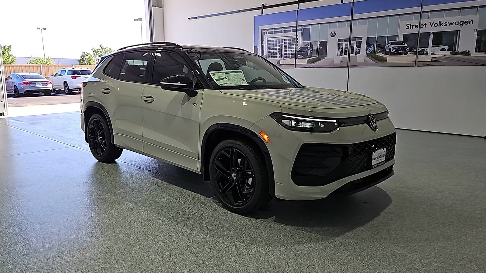 2026 Volkswagen Tiguan SE R-Line Black