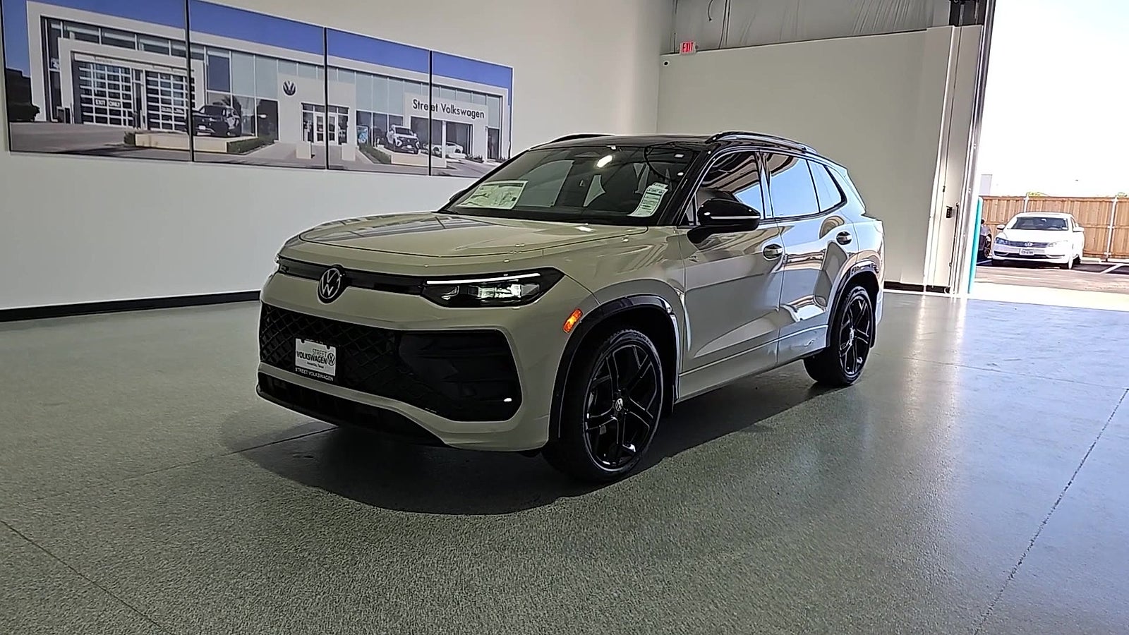 2026 Volkswagen Tiguan SE R-Line Black