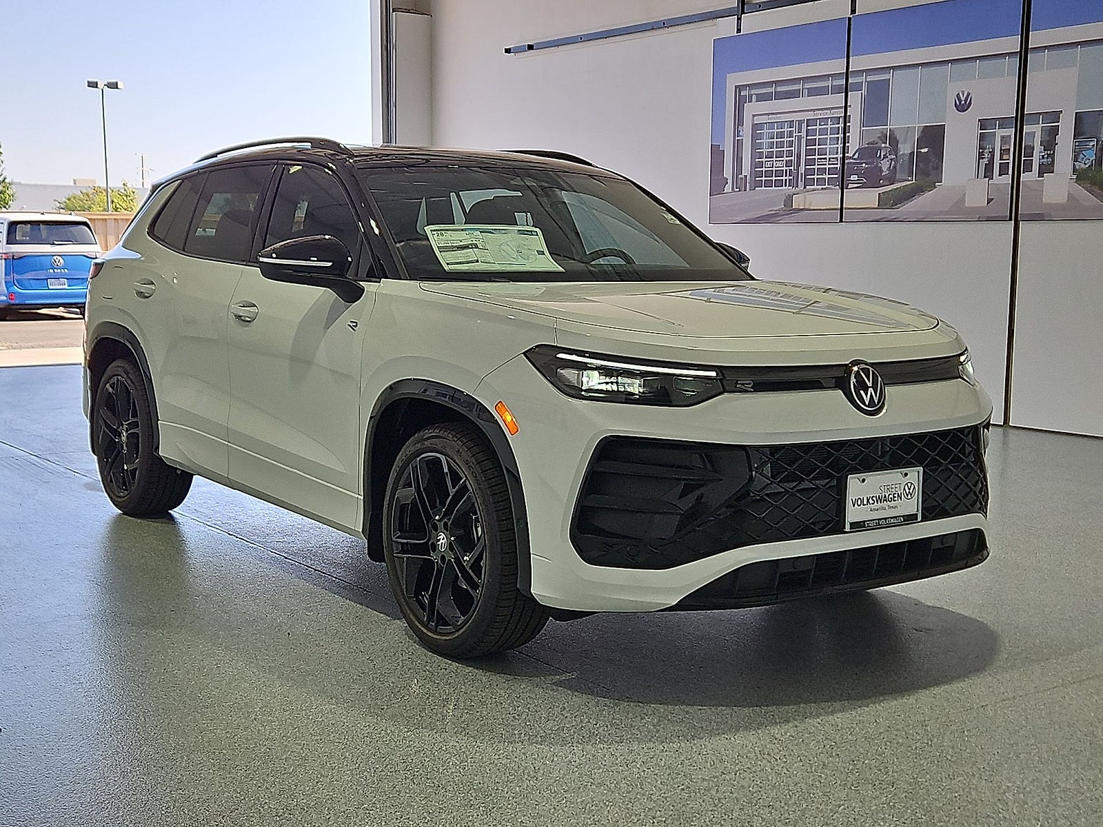 2026 Volkswagen Tiguan SE R-Line Black