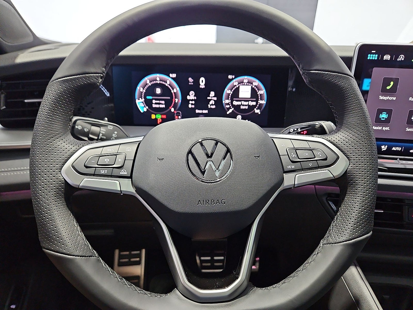 2026 Volkswagen Tiguan SE R-Line Black