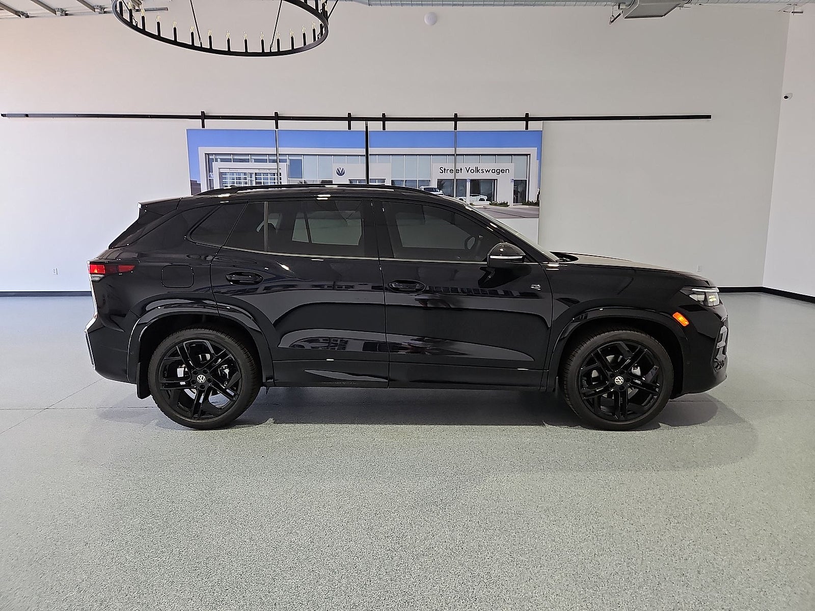 2026 Volkswagen Tiguan SE R-Line Black