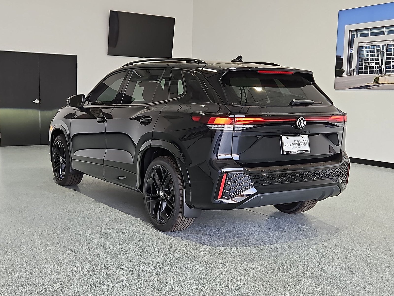 2026 Volkswagen Tiguan SE R-Line Black