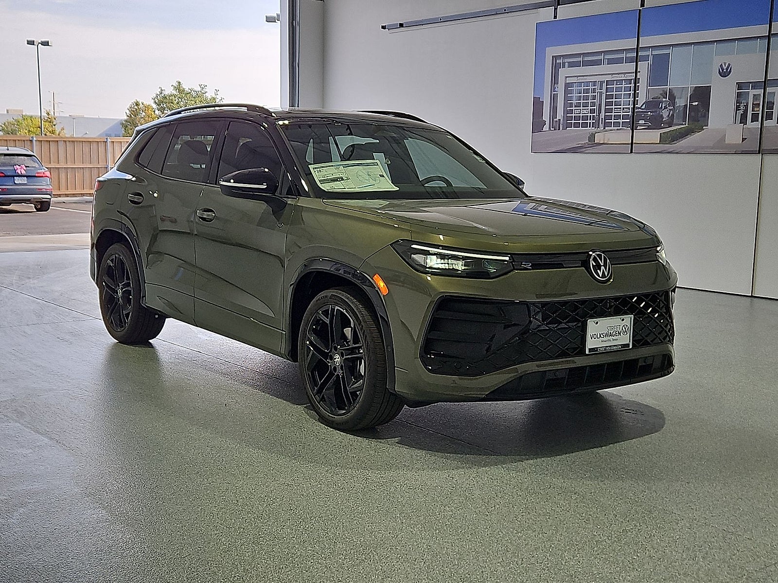 2026 Volkswagen Tiguan SE R-Line Black