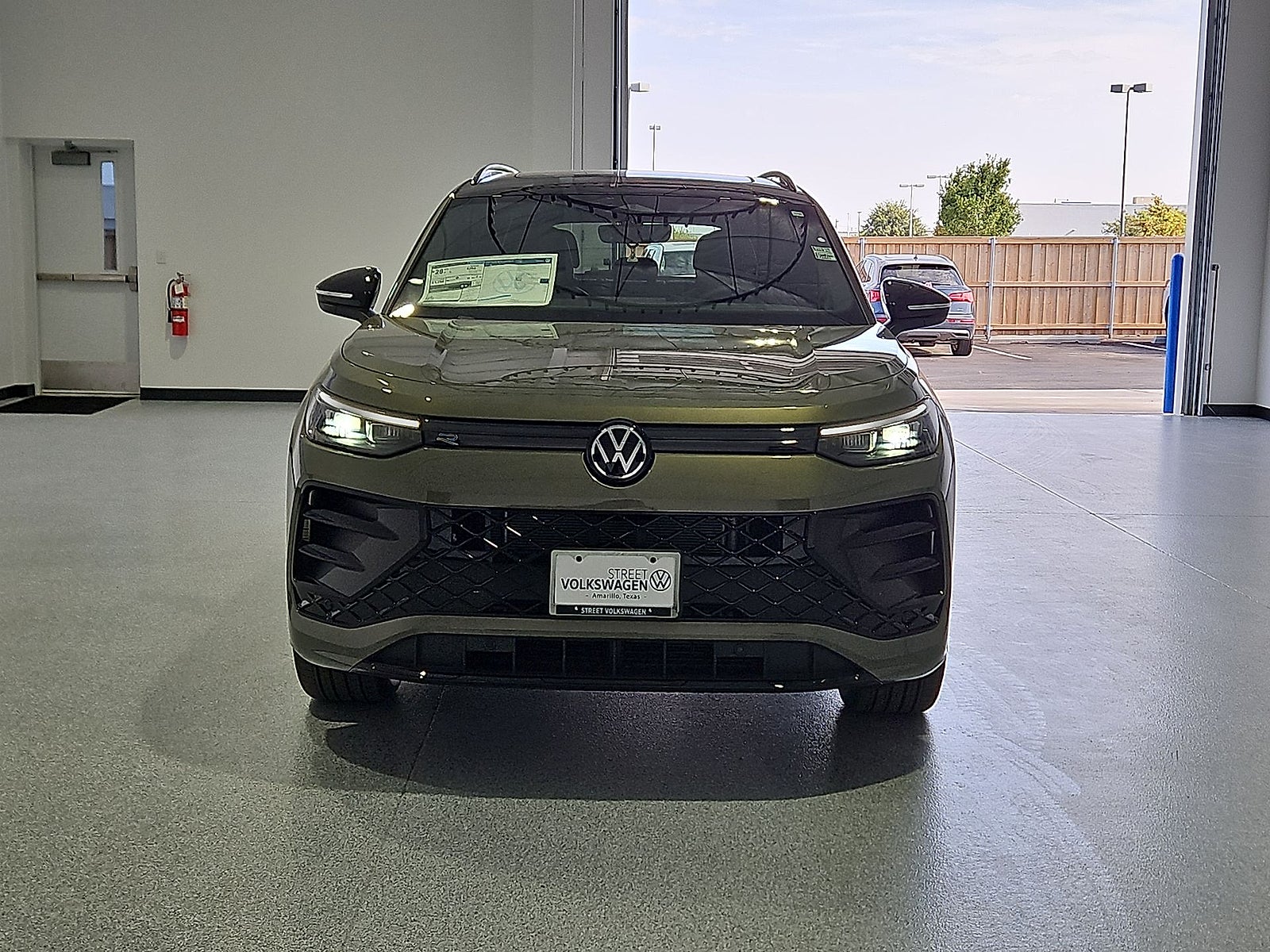 2026 Volkswagen Tiguan SE R-Line Black