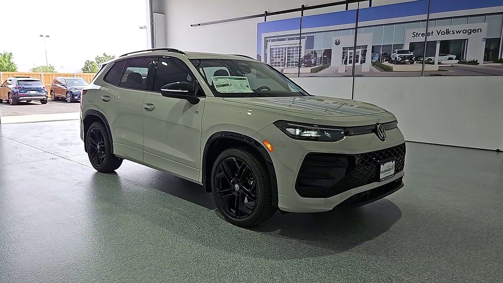 2026 Volkswagen Tiguan SE R-Line Black