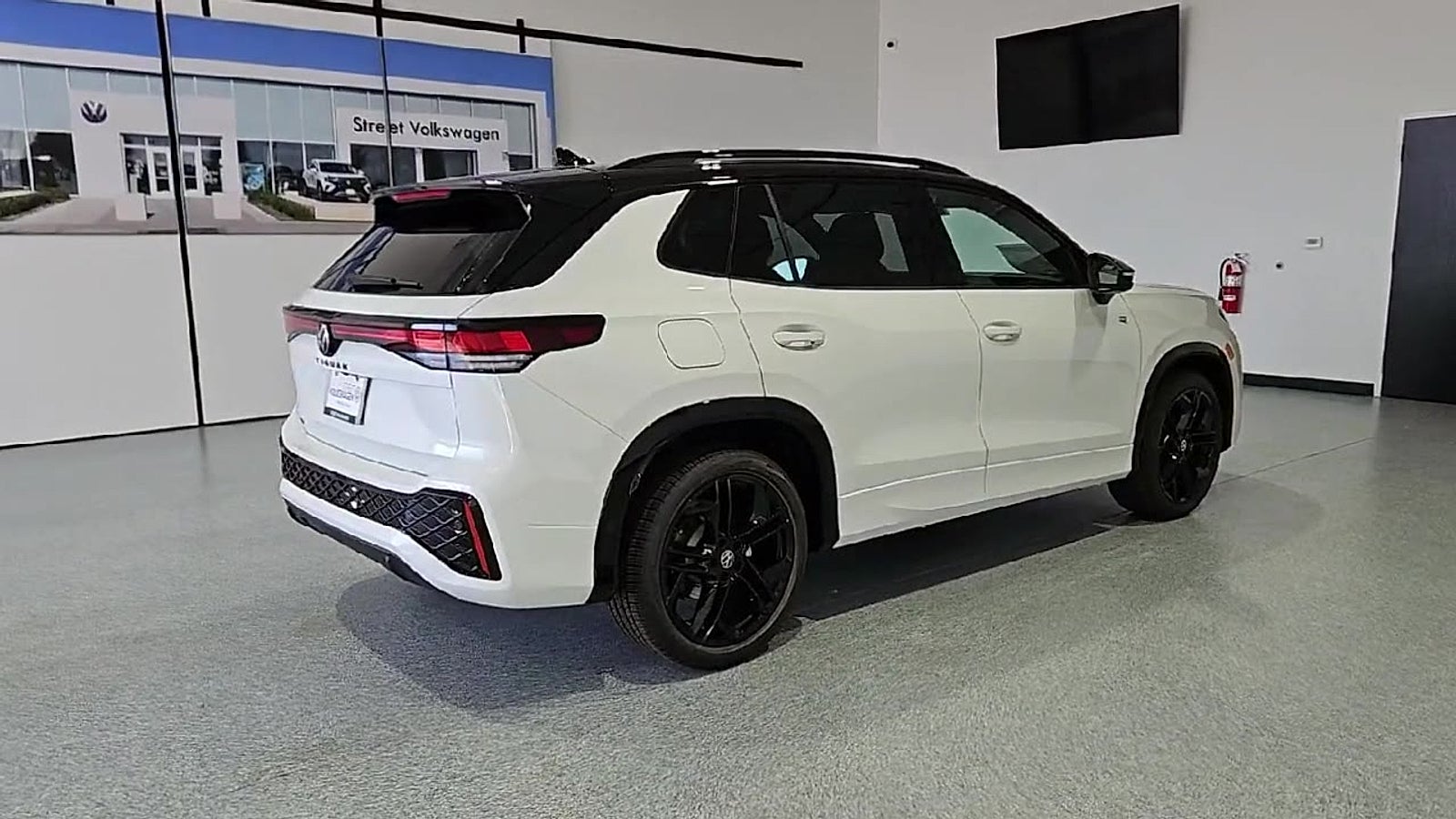 2026 Volkswagen Tiguan SE R-Line Black