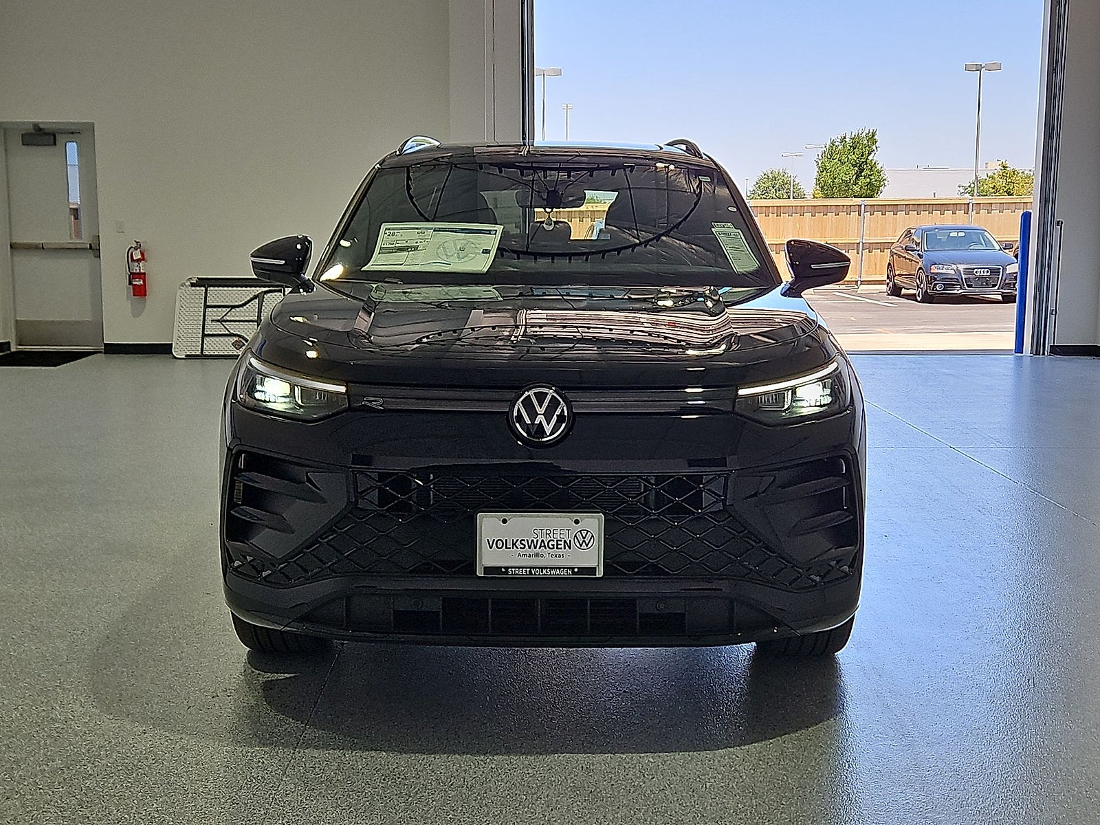 2026 Volkswagen Tiguan SE R-Line Black