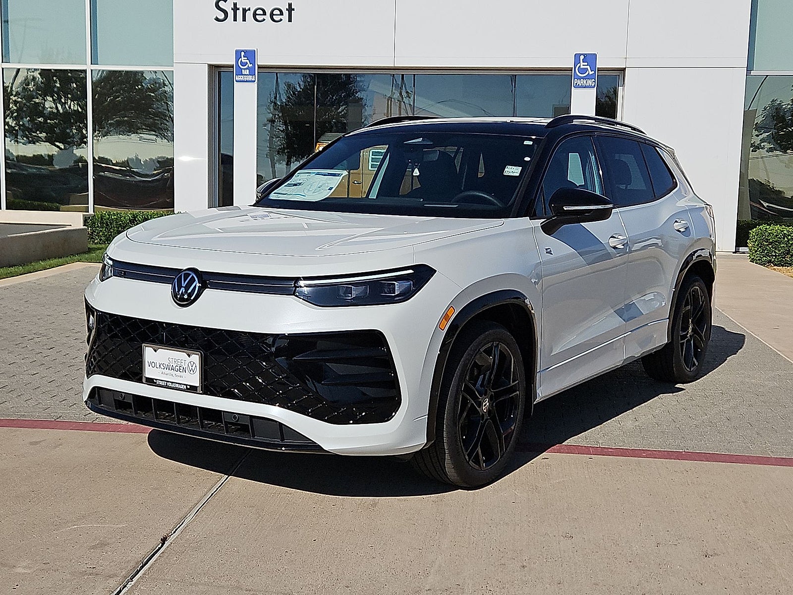 2026 Volkswagen Tiguan SE R-Line Black