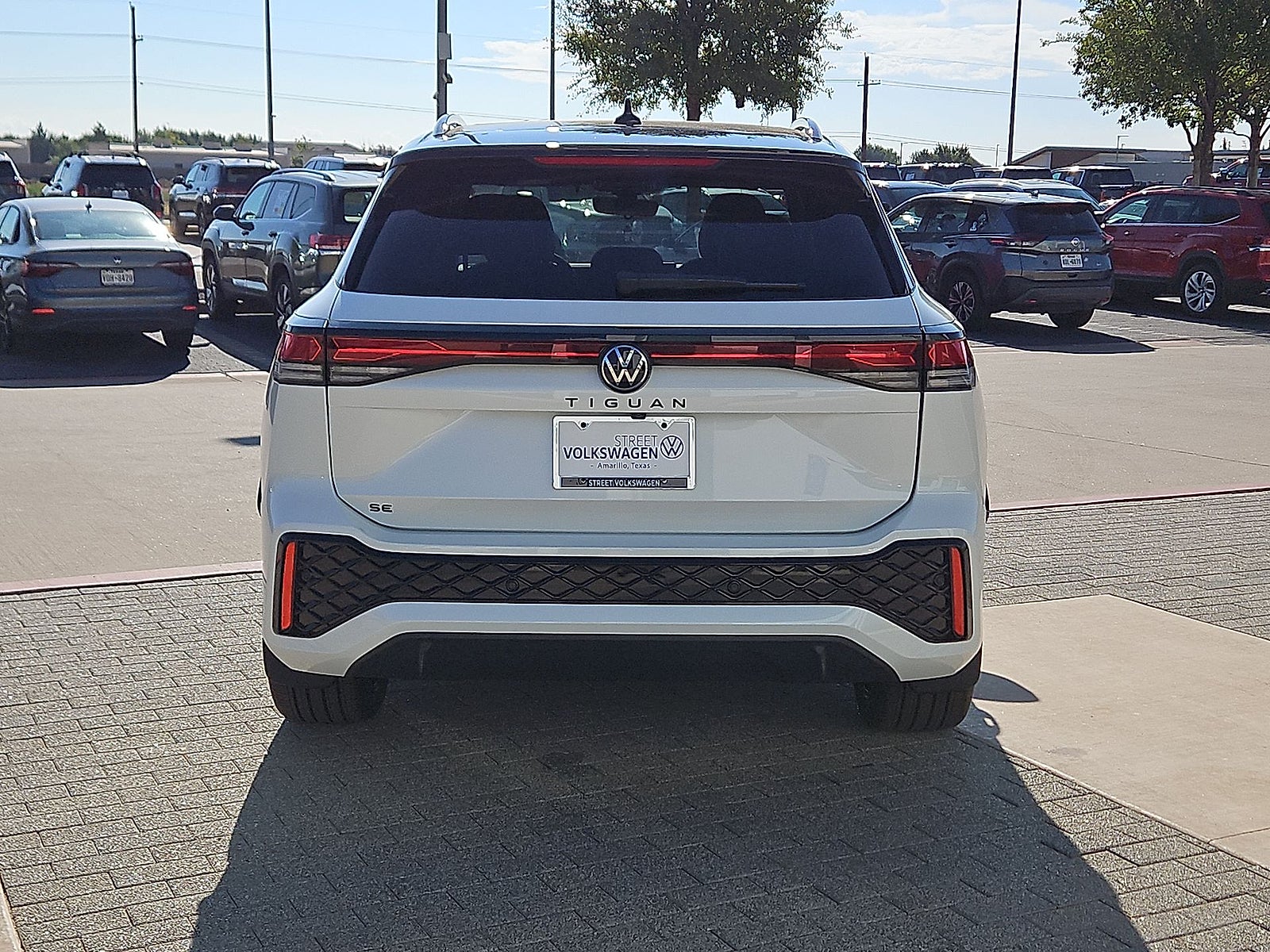 2026 Volkswagen Tiguan SE R-Line Black