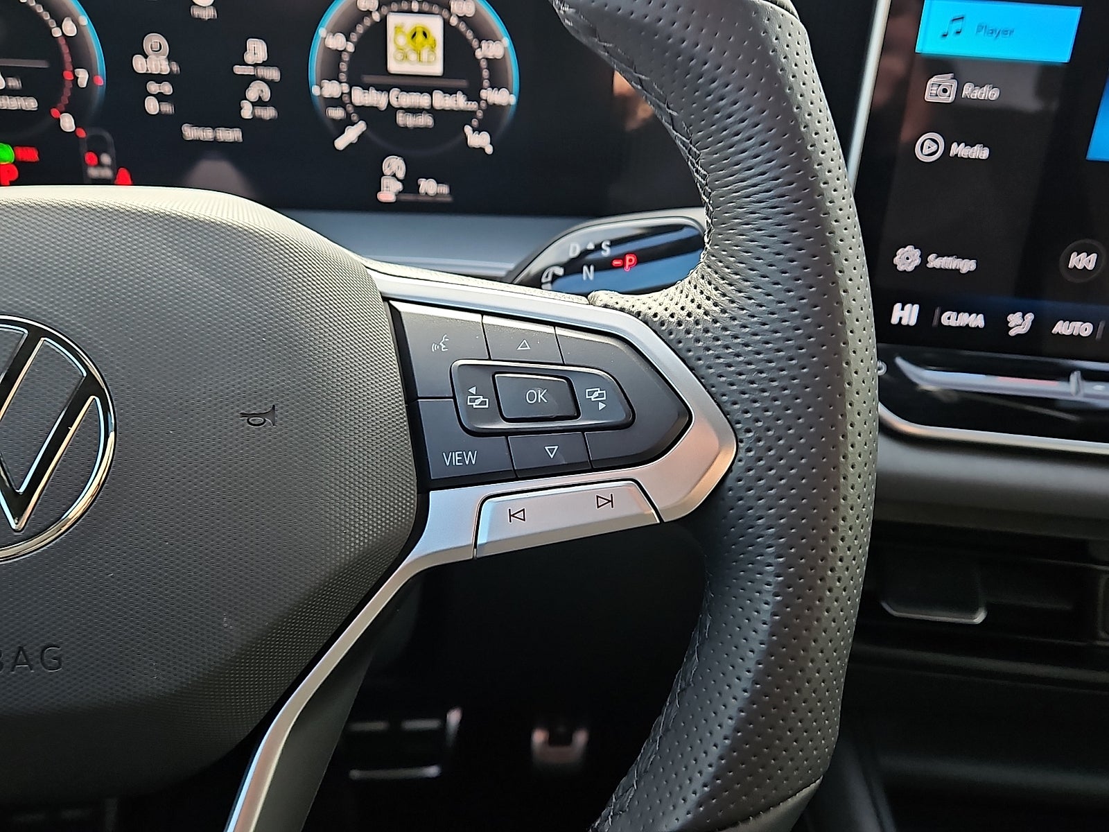 2026 Volkswagen Tiguan 2.0T SE R-Line Black