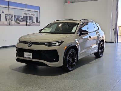 2026 Volkswagen Tiguan SE R-Line Black