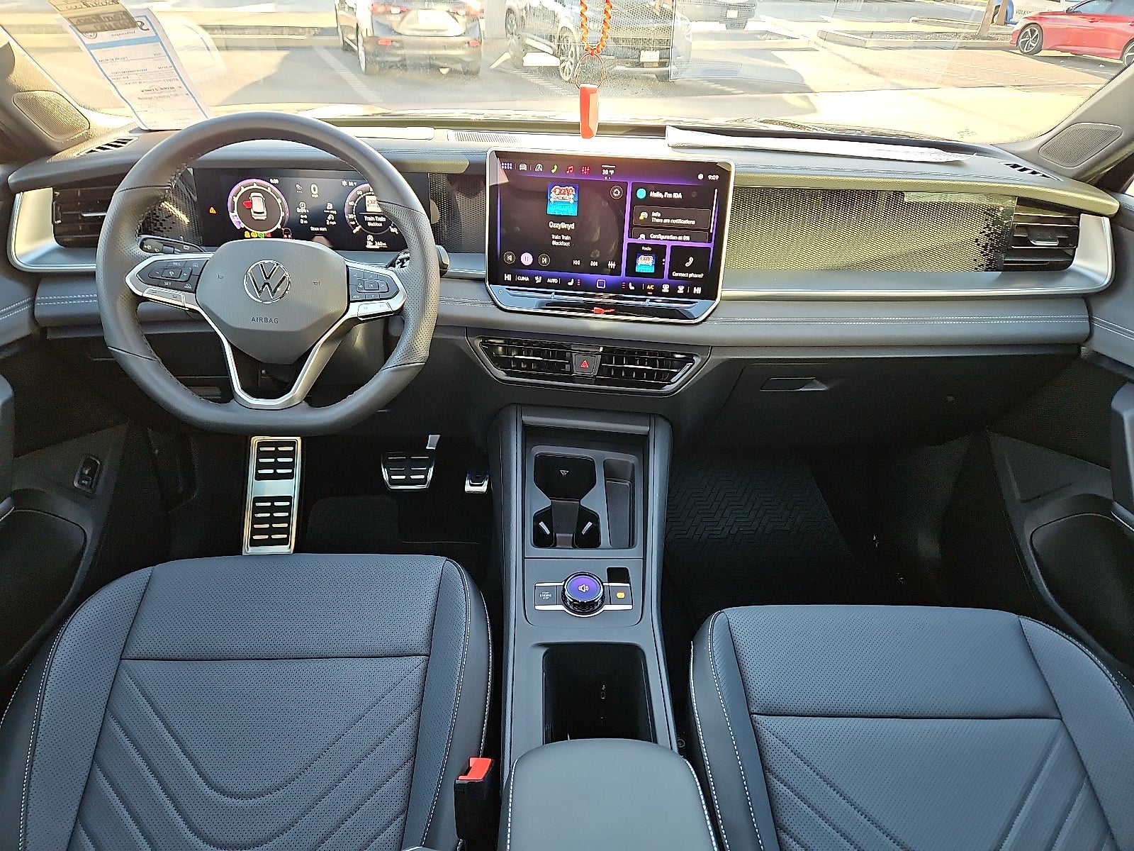 2026 Volkswagen Tiguan 2.0T SE R-Line Black