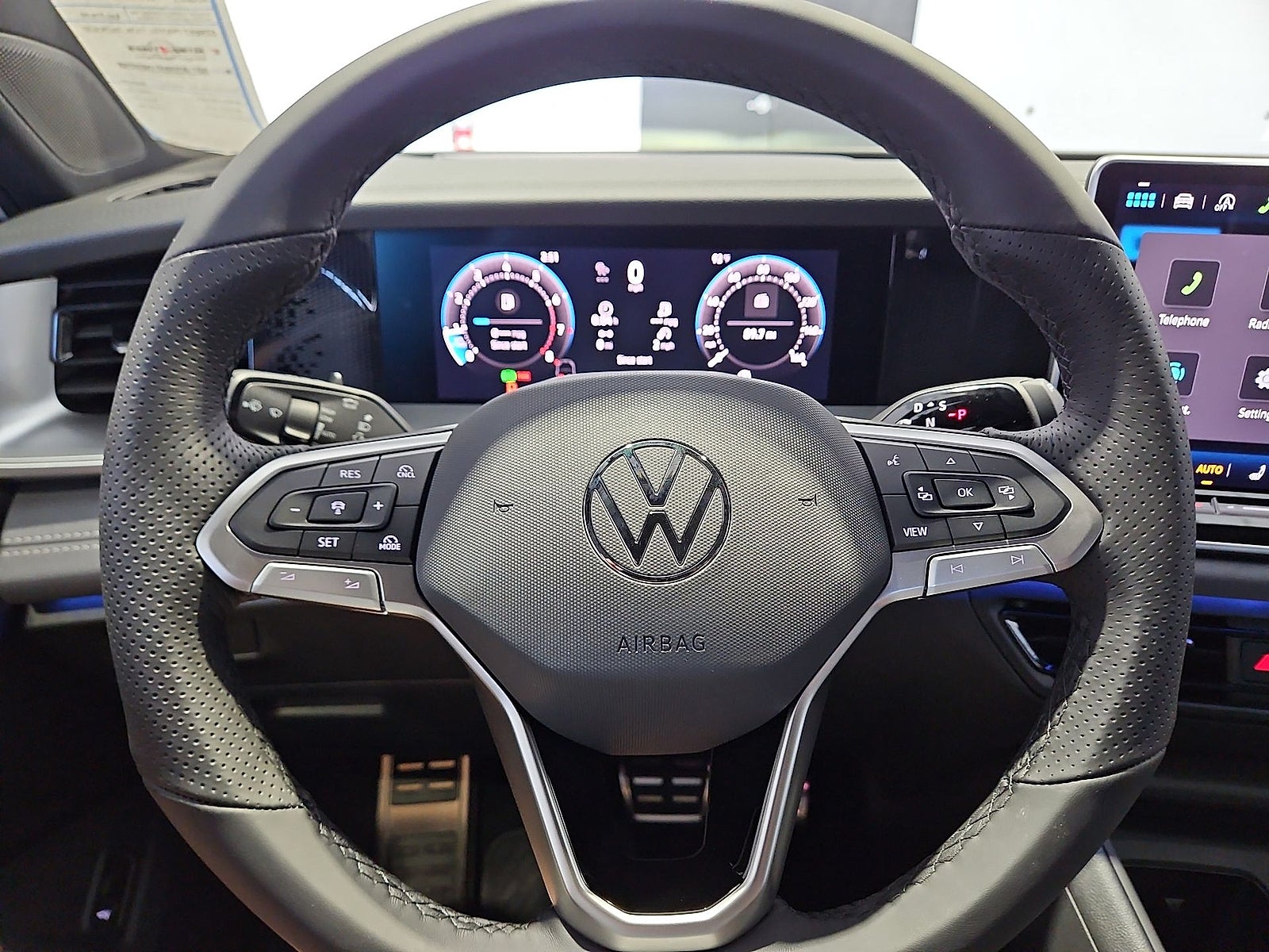 2026 Volkswagen Tiguan SE R-Line Black