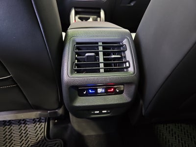 2025 Volkswagen Tiguan 2.0T SEL R-Line