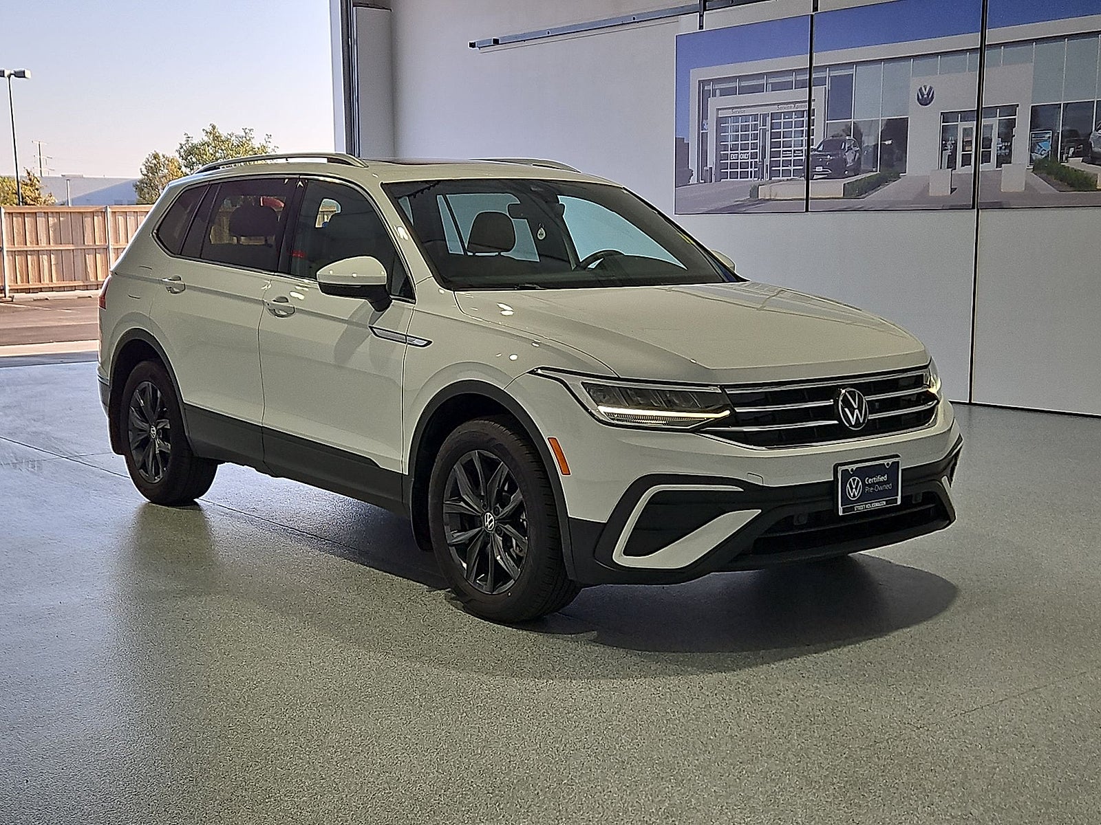 2024 Volkswagen Tiguan 2.0T SE