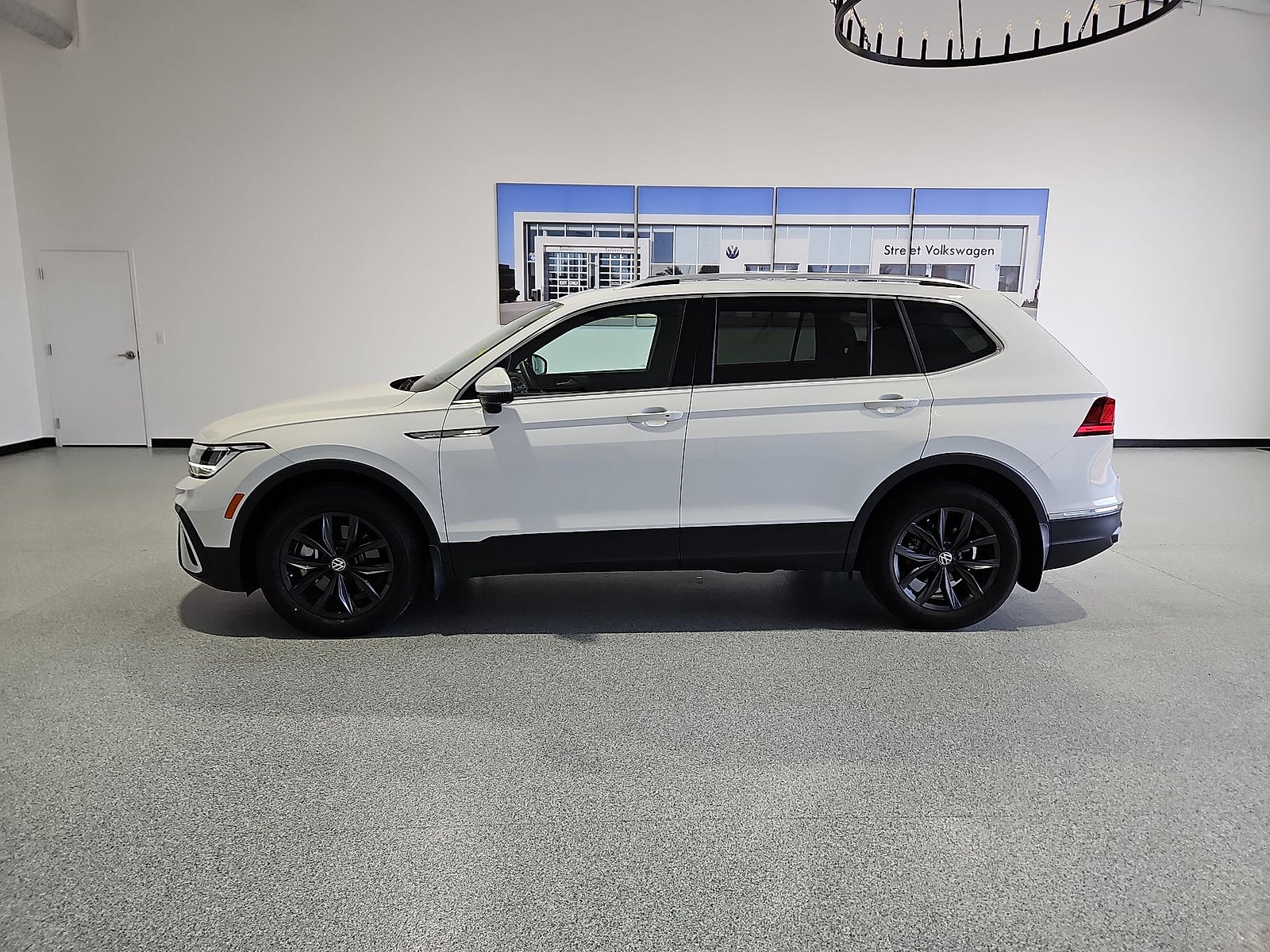2024 Volkswagen Tiguan 2.0T SE
