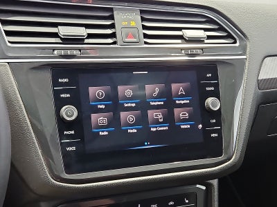 2023 Volkswagen Tiguan 2.0T SE