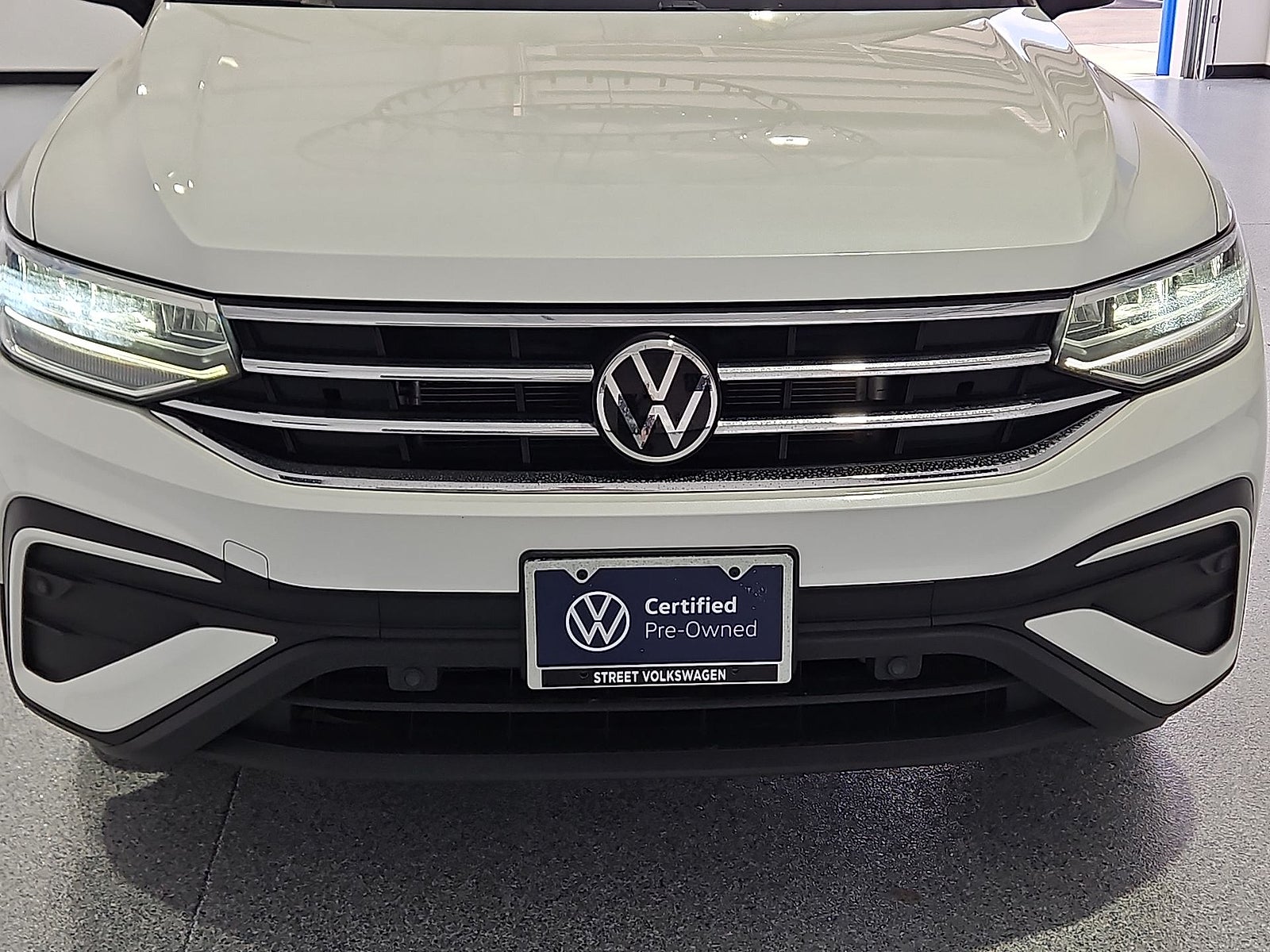 2023 Volkswagen Tiguan 2.0T SE