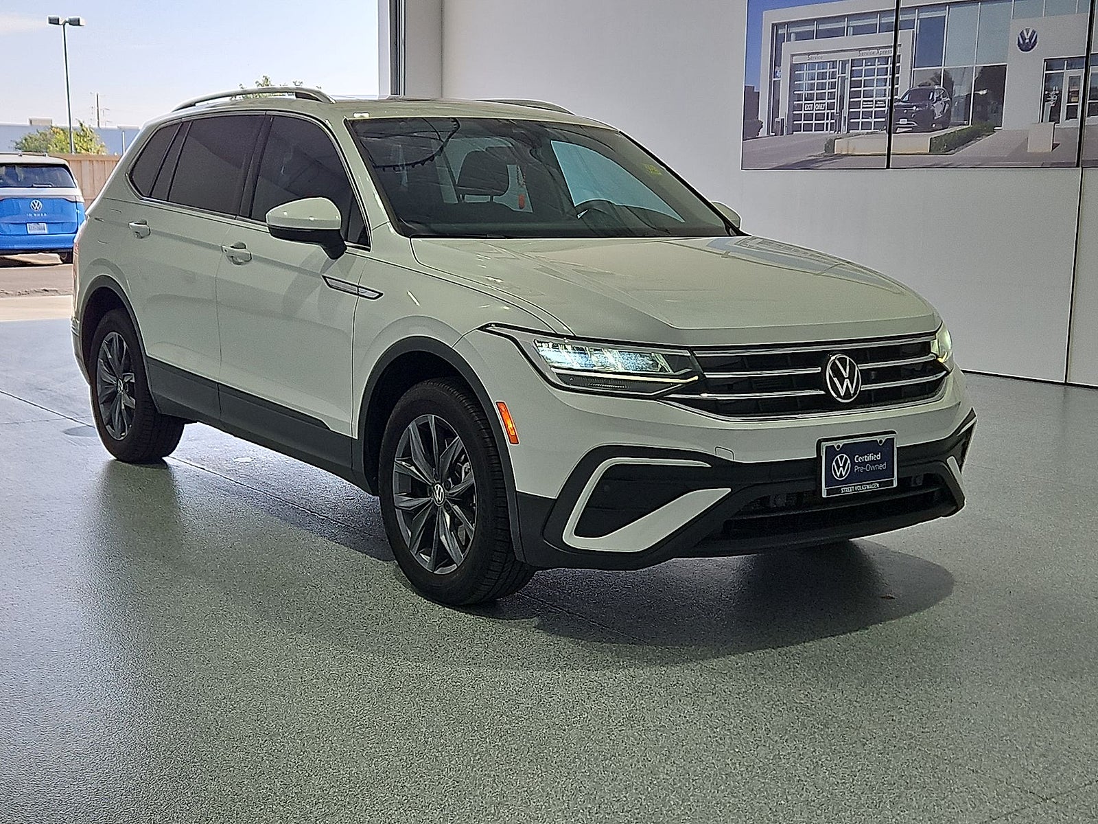 2023 Volkswagen Tiguan 2.0T SE