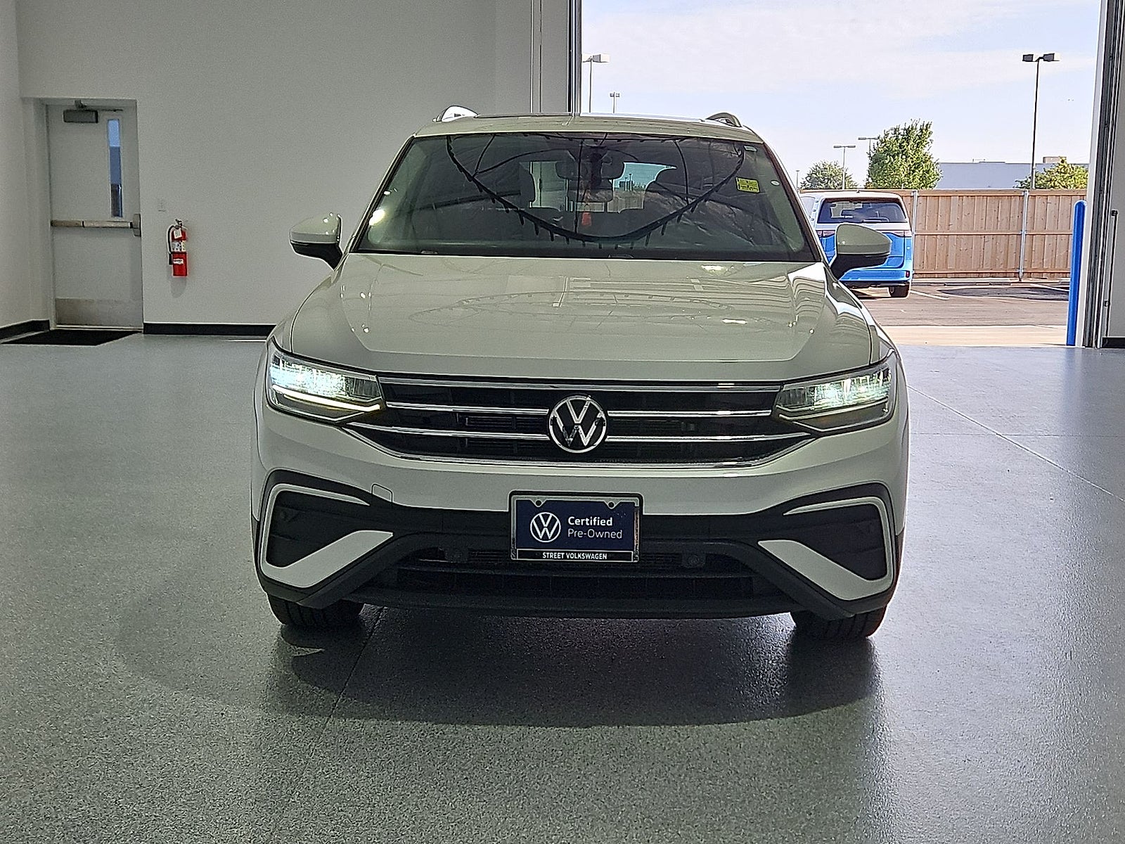 2023 Volkswagen Tiguan 2.0T SE