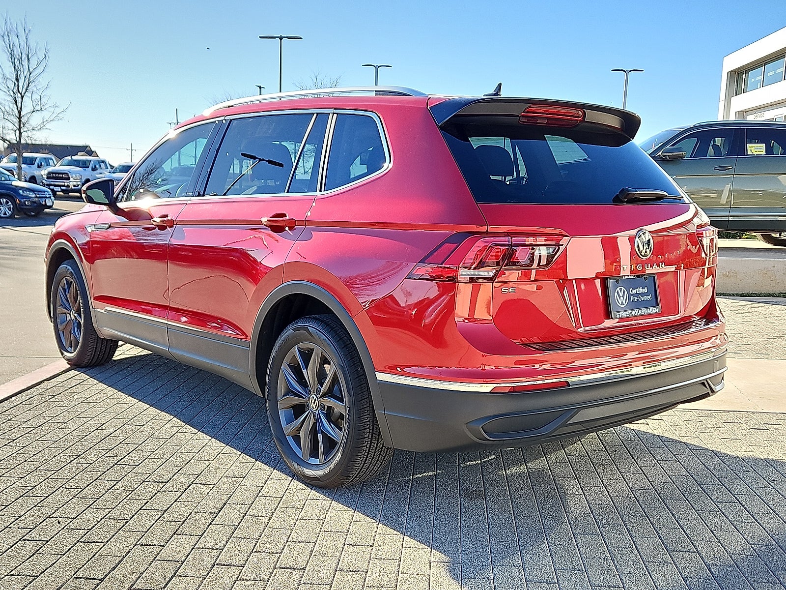 2023 Volkswagen Tiguan 2.0T SE