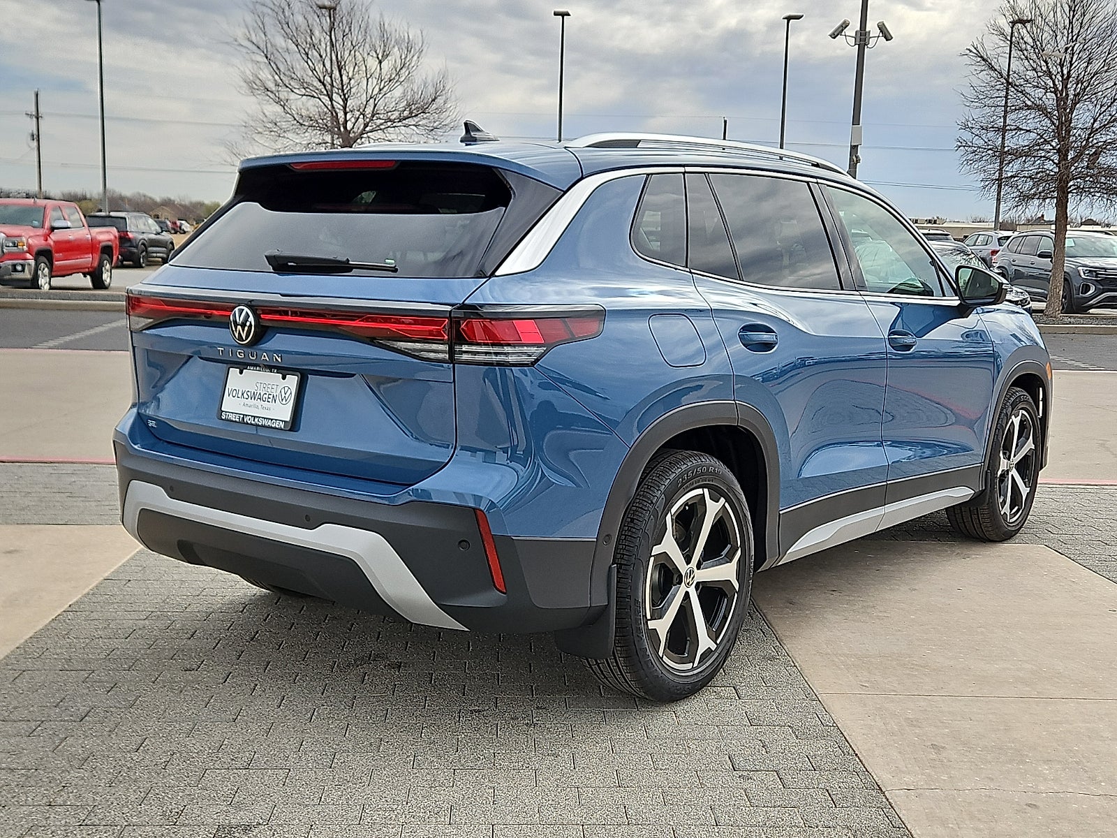 2026 Volkswagen Tiguan 2.0T SE