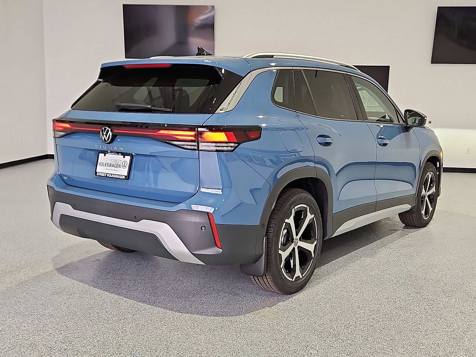 2026 Volkswagen Tiguan 2.0T SE