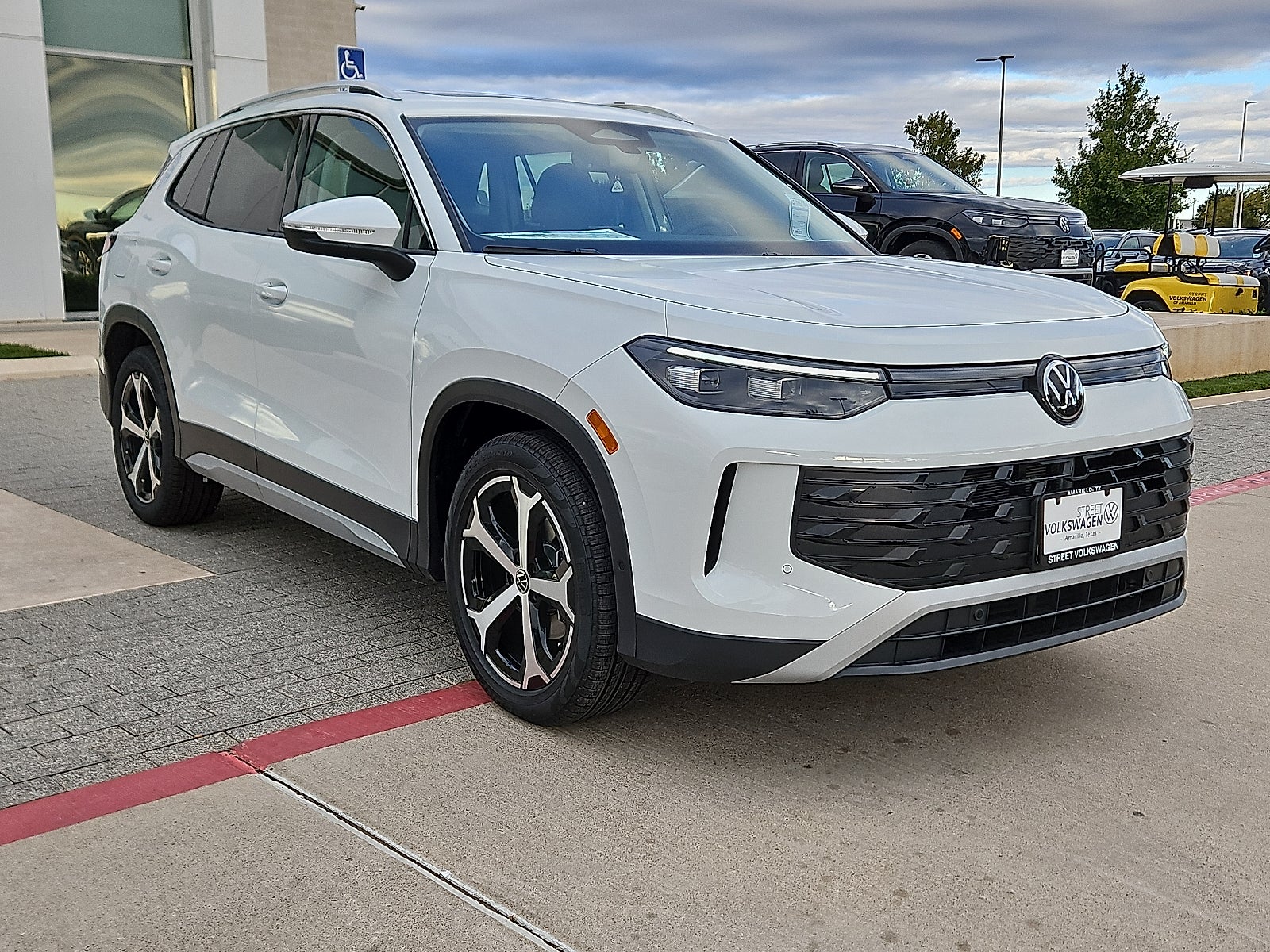 2026 Volkswagen Tiguan 2.0T SE