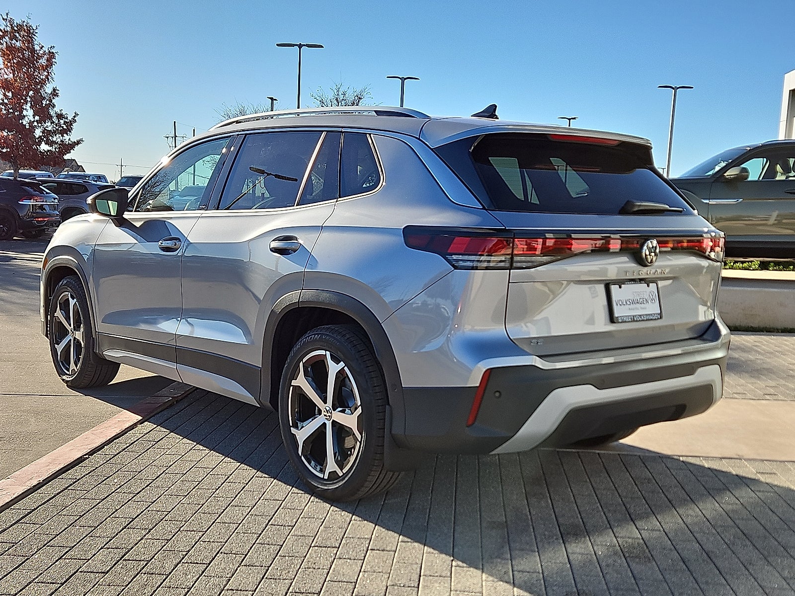 2026 Volkswagen Tiguan 2.0T SE