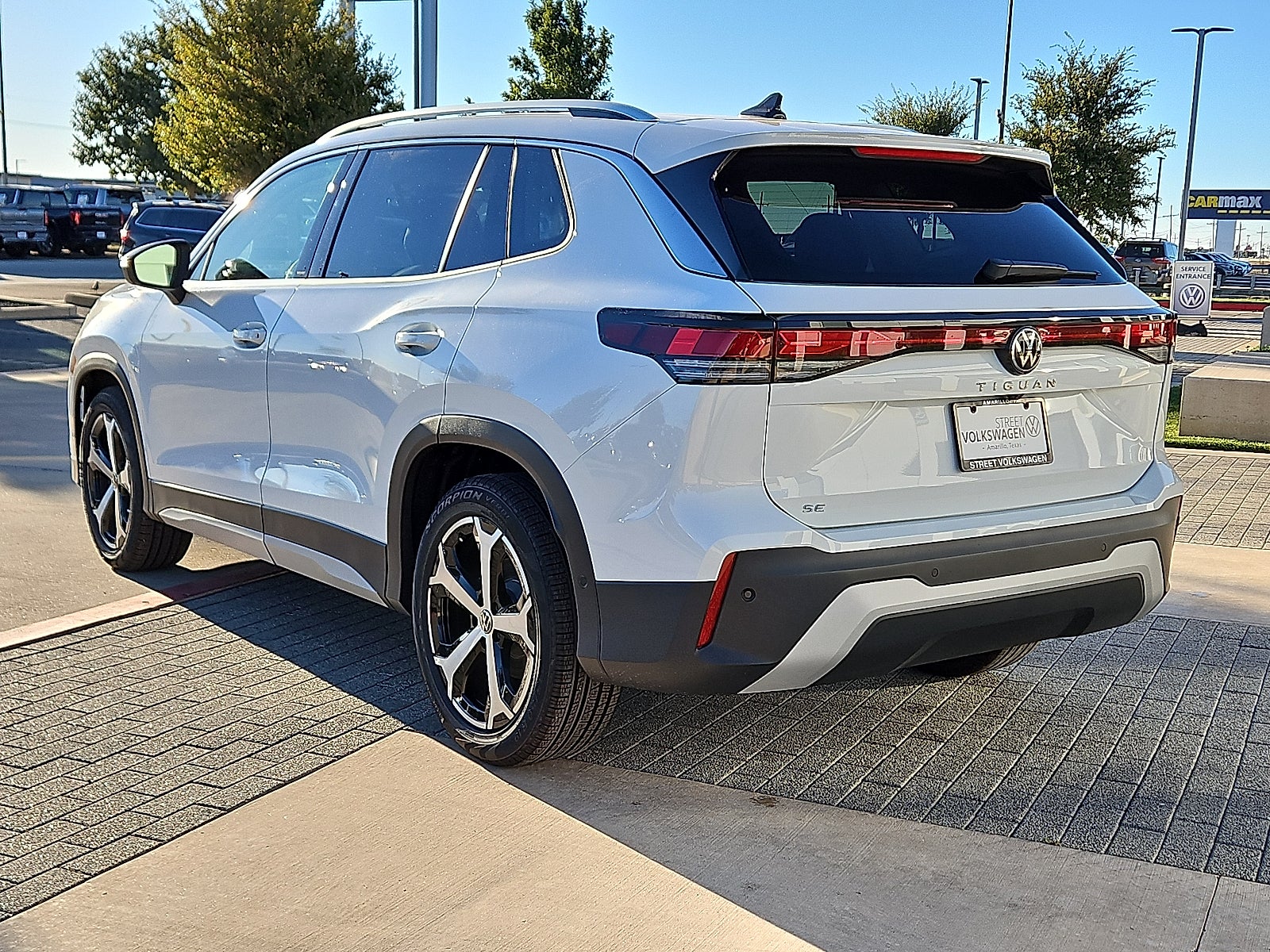 2026 Volkswagen Tiguan 2.0T SE