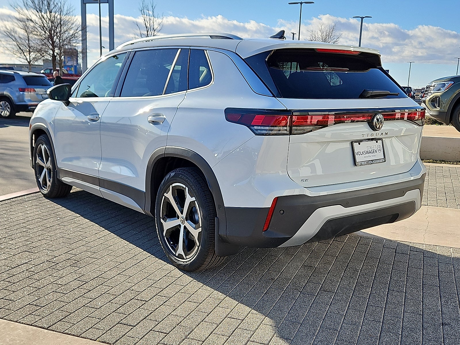 2026 Volkswagen Tiguan 2.0T SE