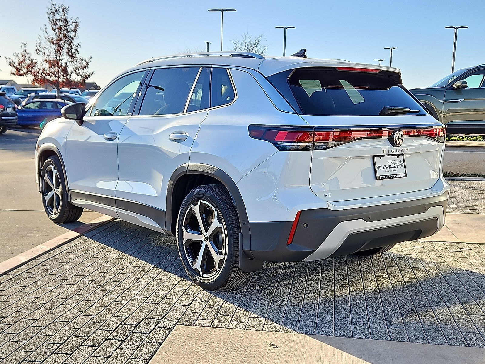 2026 Volkswagen Tiguan 2.0T SE