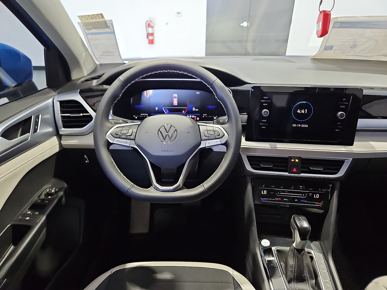 2026 Volkswagen Taos SE