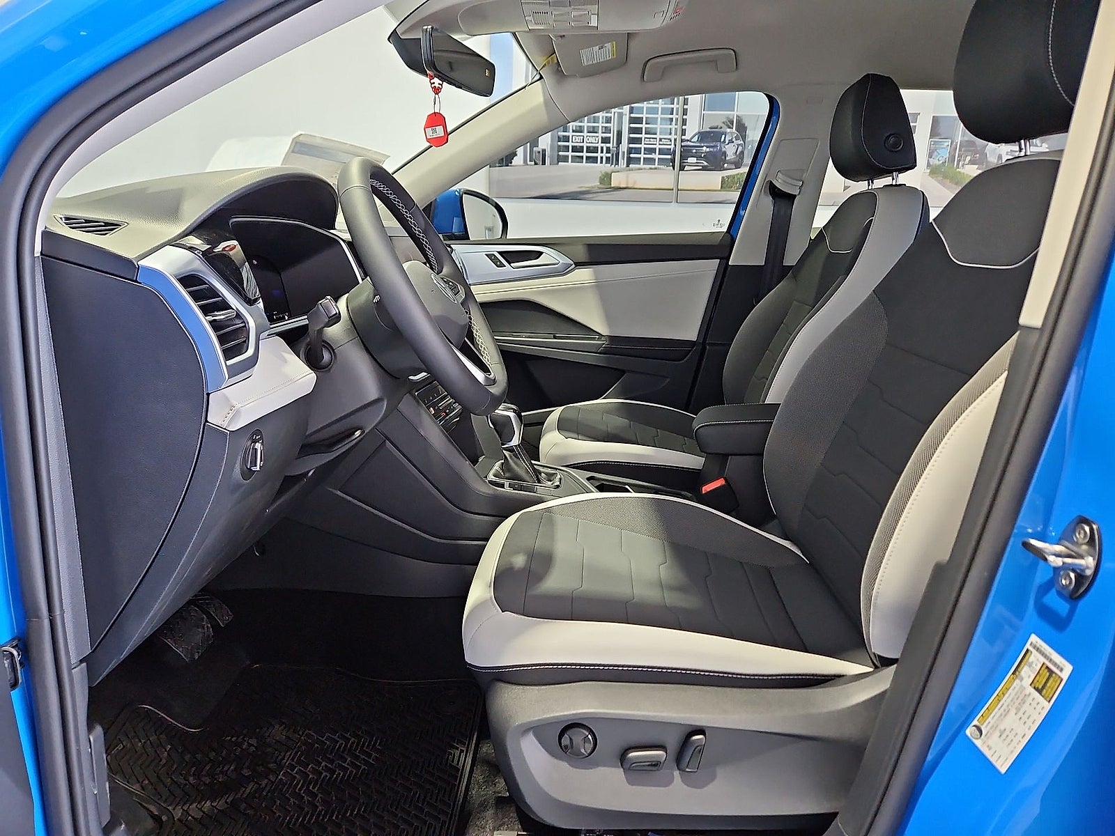 2026 Volkswagen Taos SE