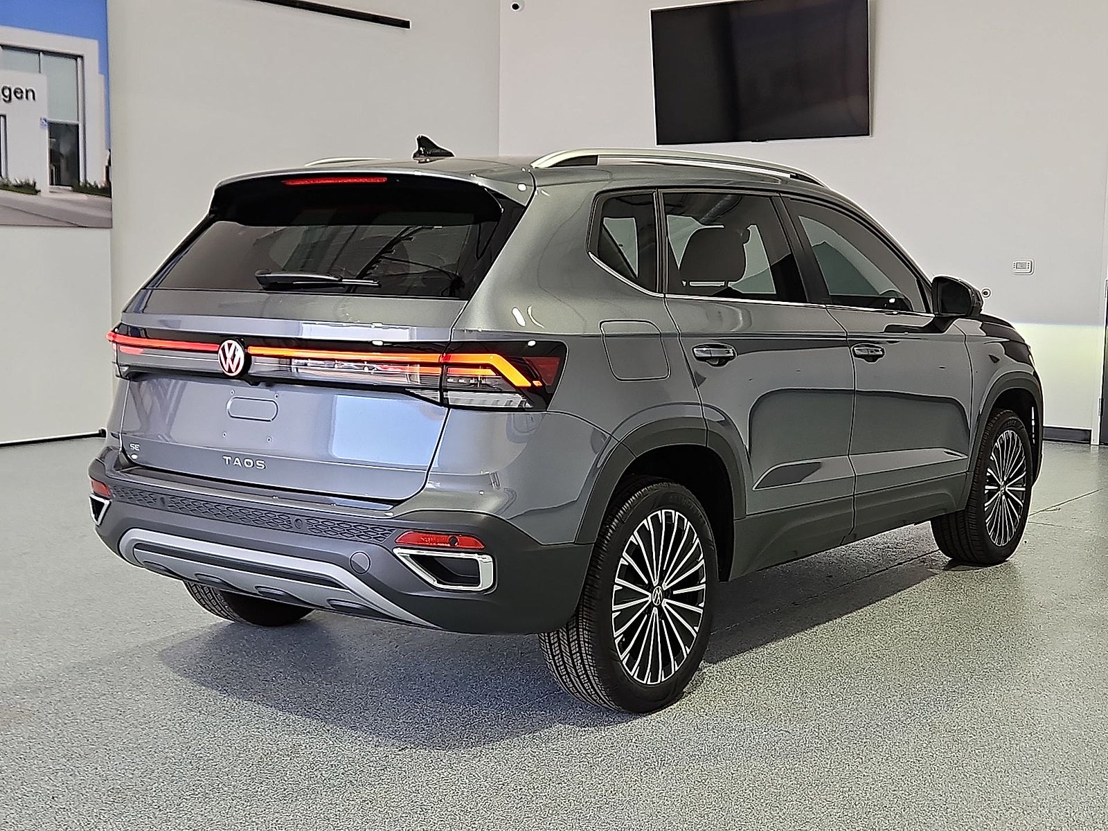 2025 Volkswagen Taos 1.5T SE