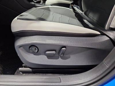 2027 Volkswagen Taos SE