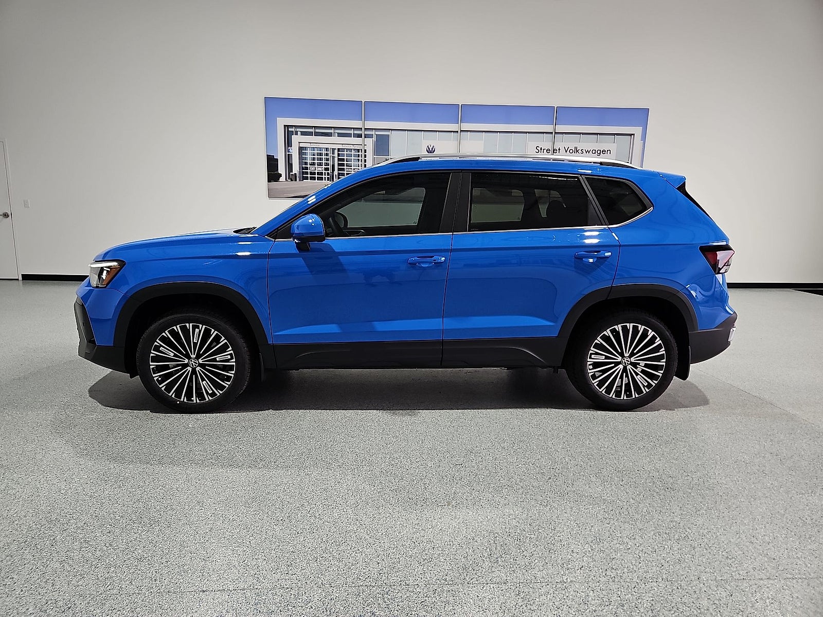 2027 Volkswagen Taos SE