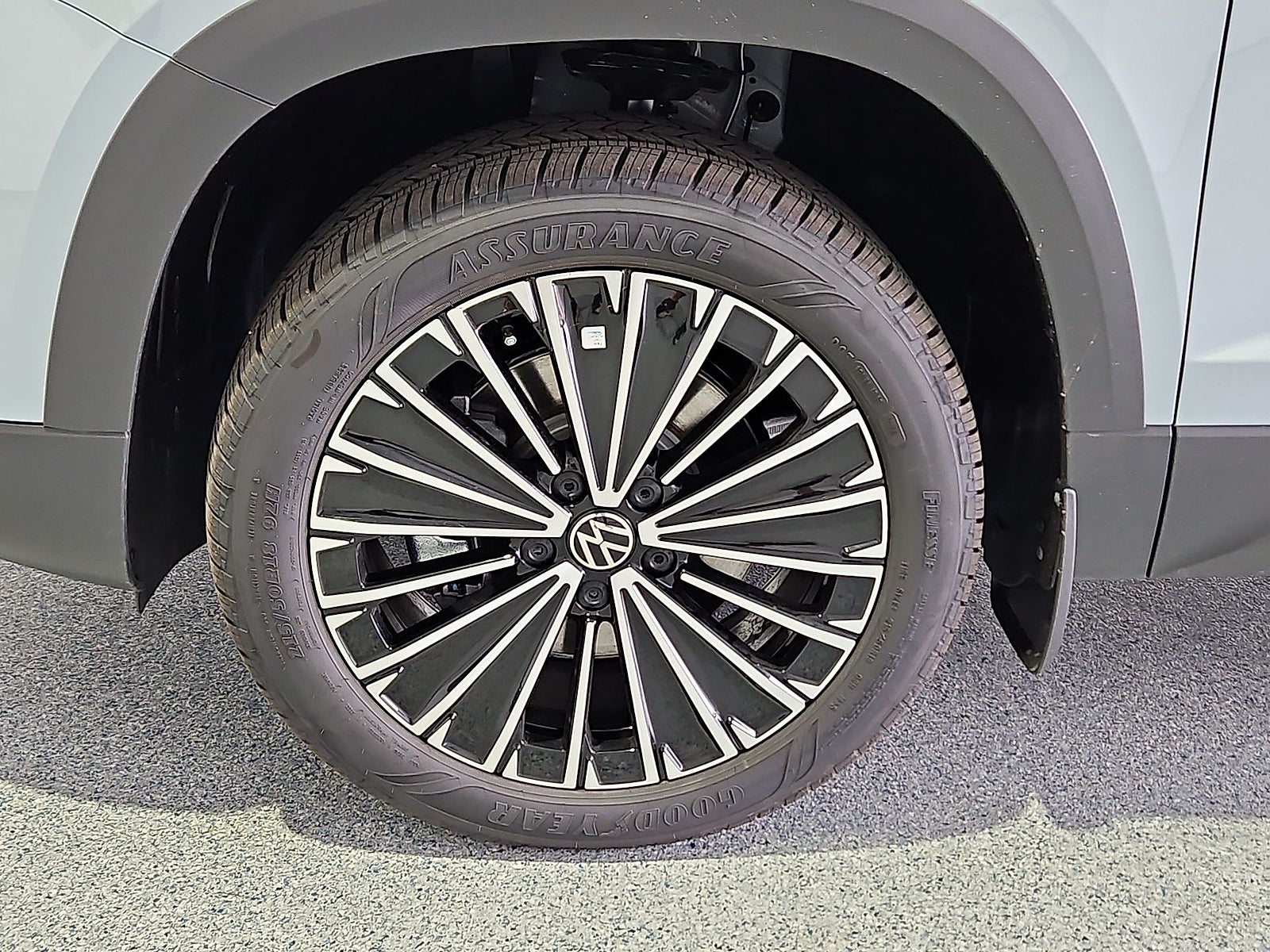 2027 Volkswagen Taos SE