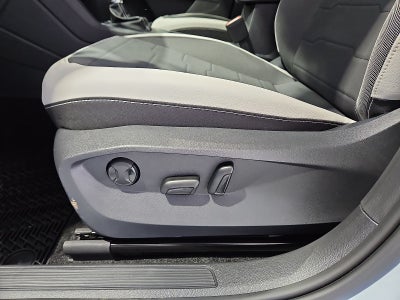 2027 Volkswagen Taos SE