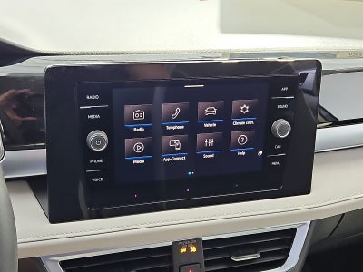 2027 Volkswagen Taos SE