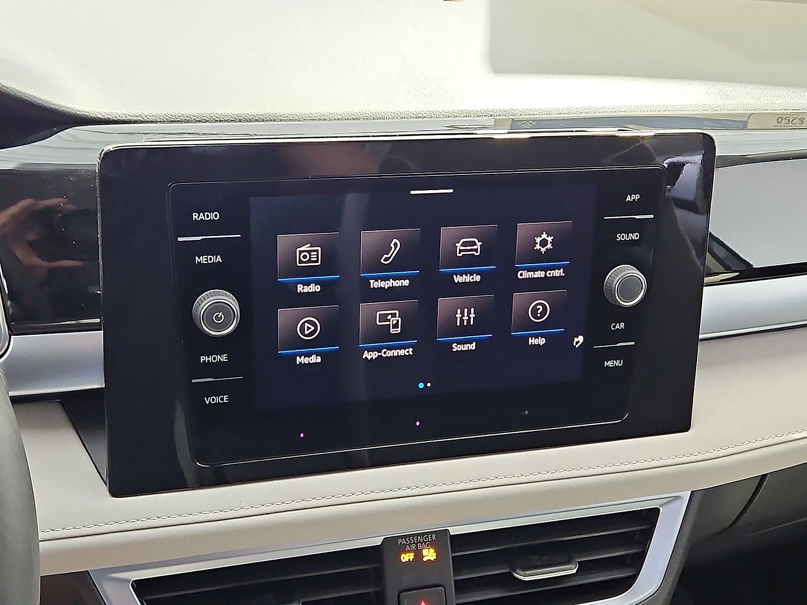 2027 Volkswagen Taos SE