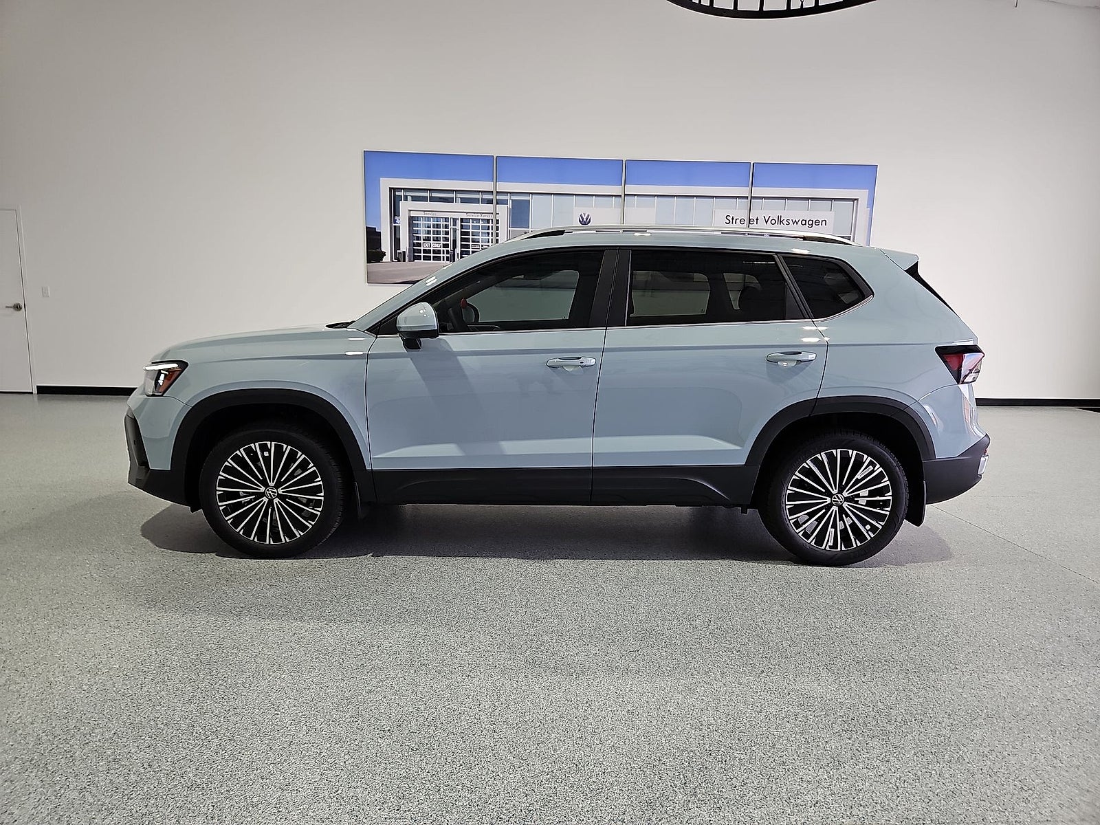2027 Volkswagen Taos SE