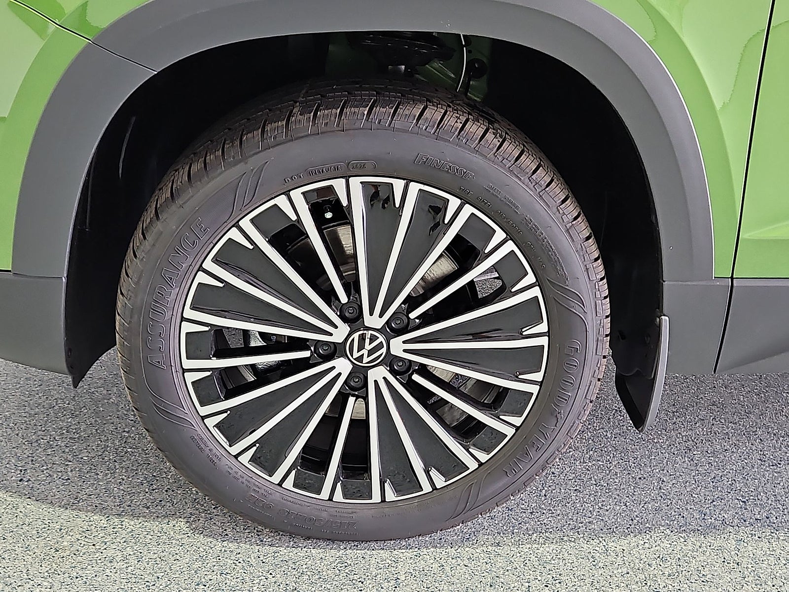 2027 Volkswagen Taos SE