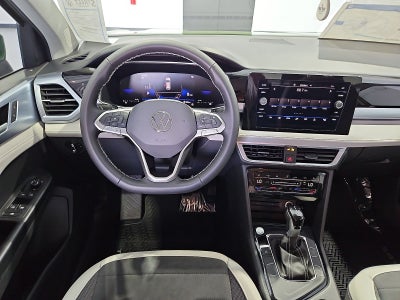 2027 Volkswagen Taos SE