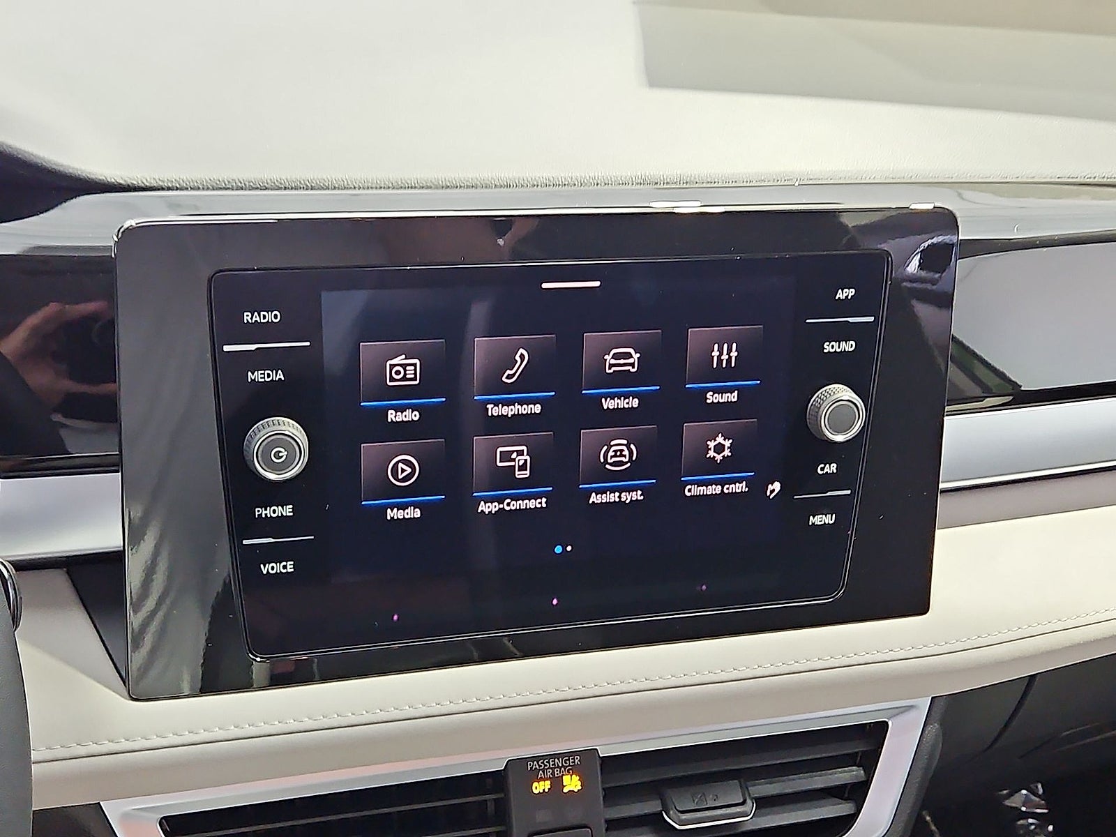 2027 Volkswagen Taos SE