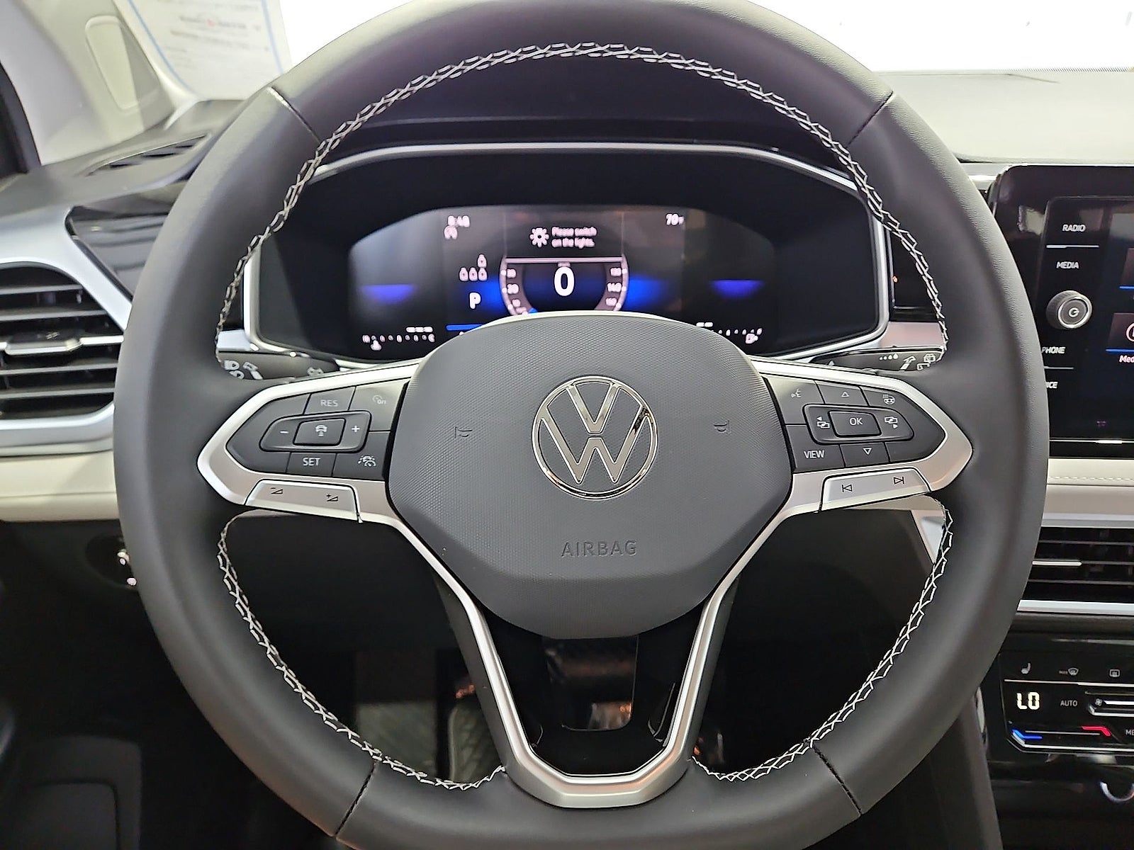 2027 Volkswagen Taos SE