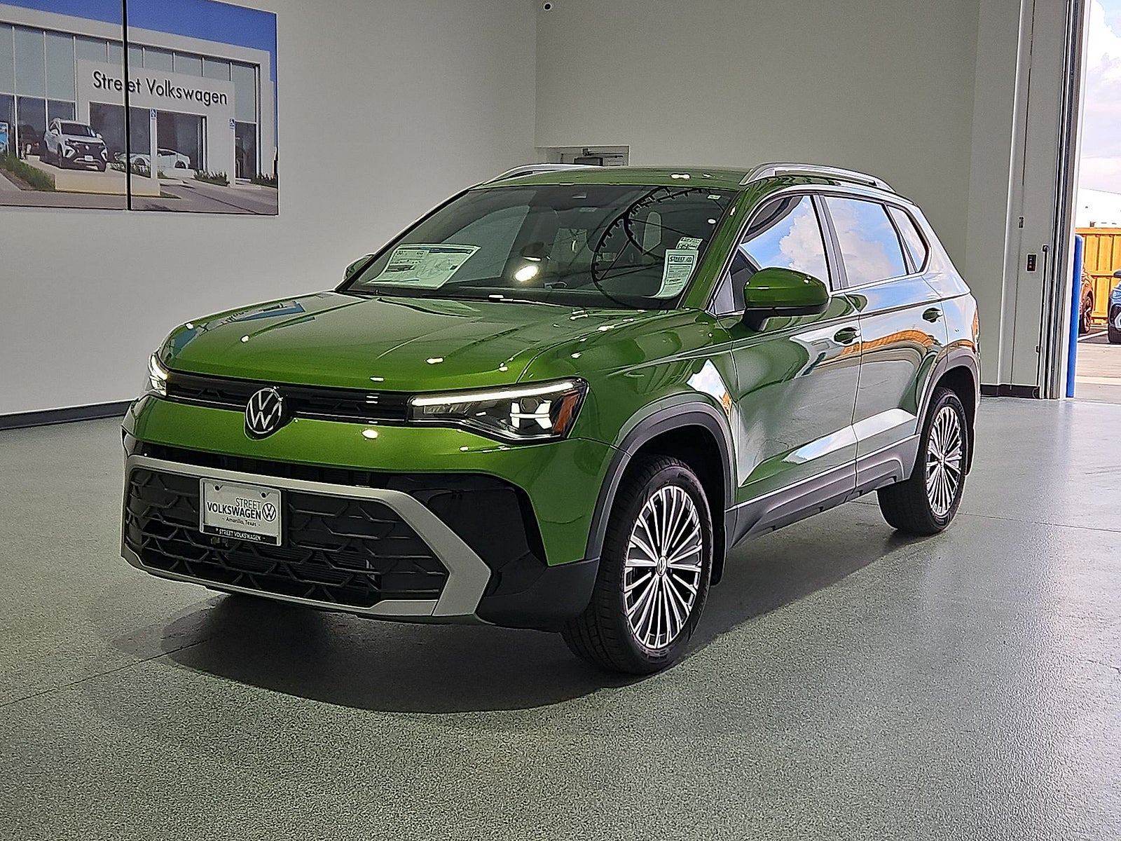 2027 Volkswagen Taos SE